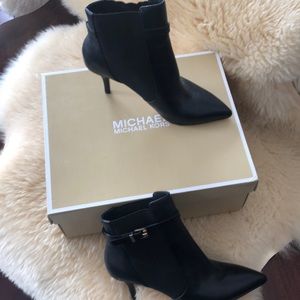 Michael Kors Jet Set boots